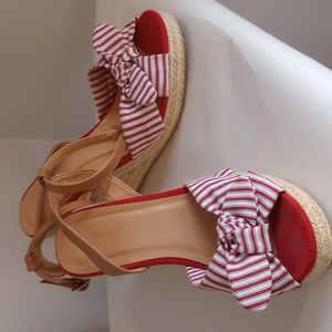 Nautica wedgies sandles size and 9 1/2